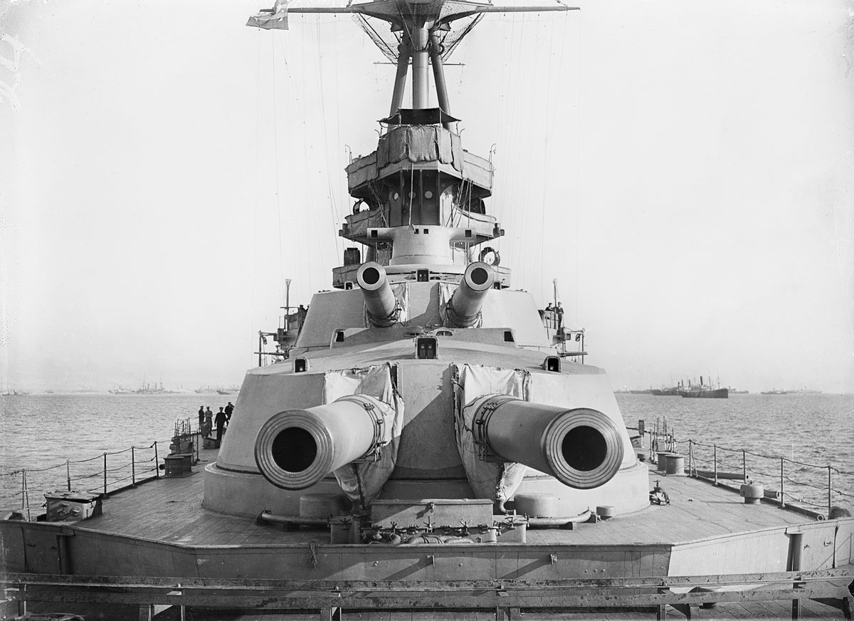 Forward guns and bridge of the battleship HMS Queen Elizabeth located off the shores of Gallipoli 